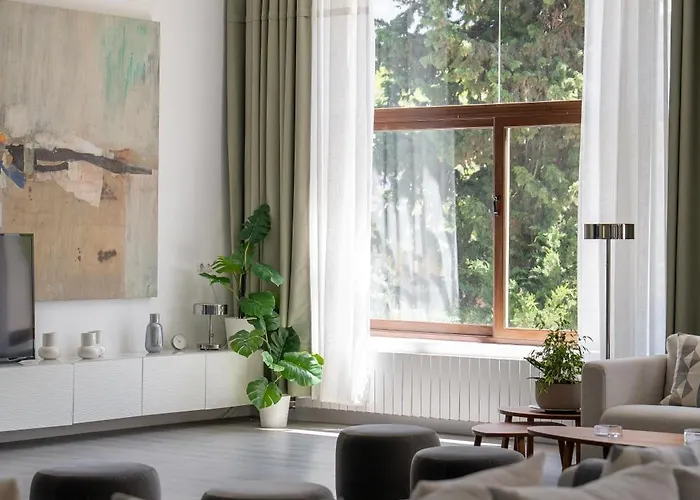 Вілла Atalaya *