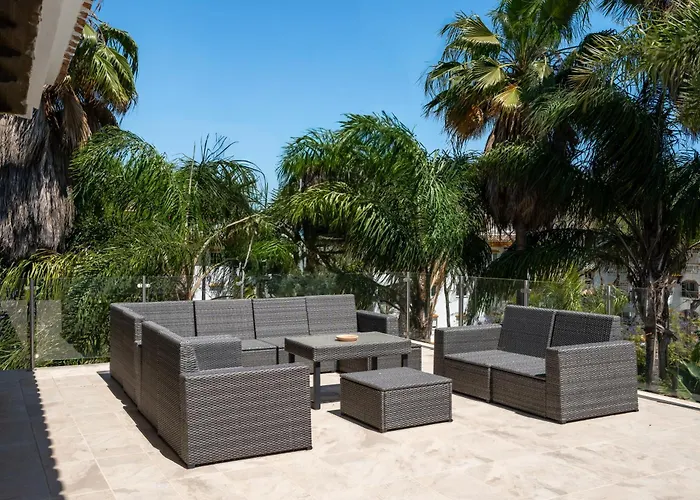 Вілла Atalaya *